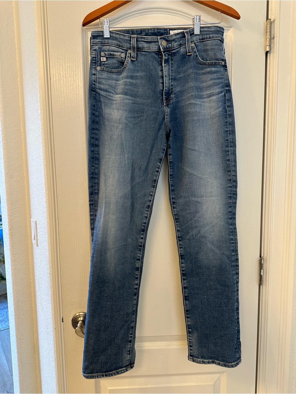 AG  adriano goldschmied jeans Women’s Straight-Leg Jeans Size 30R